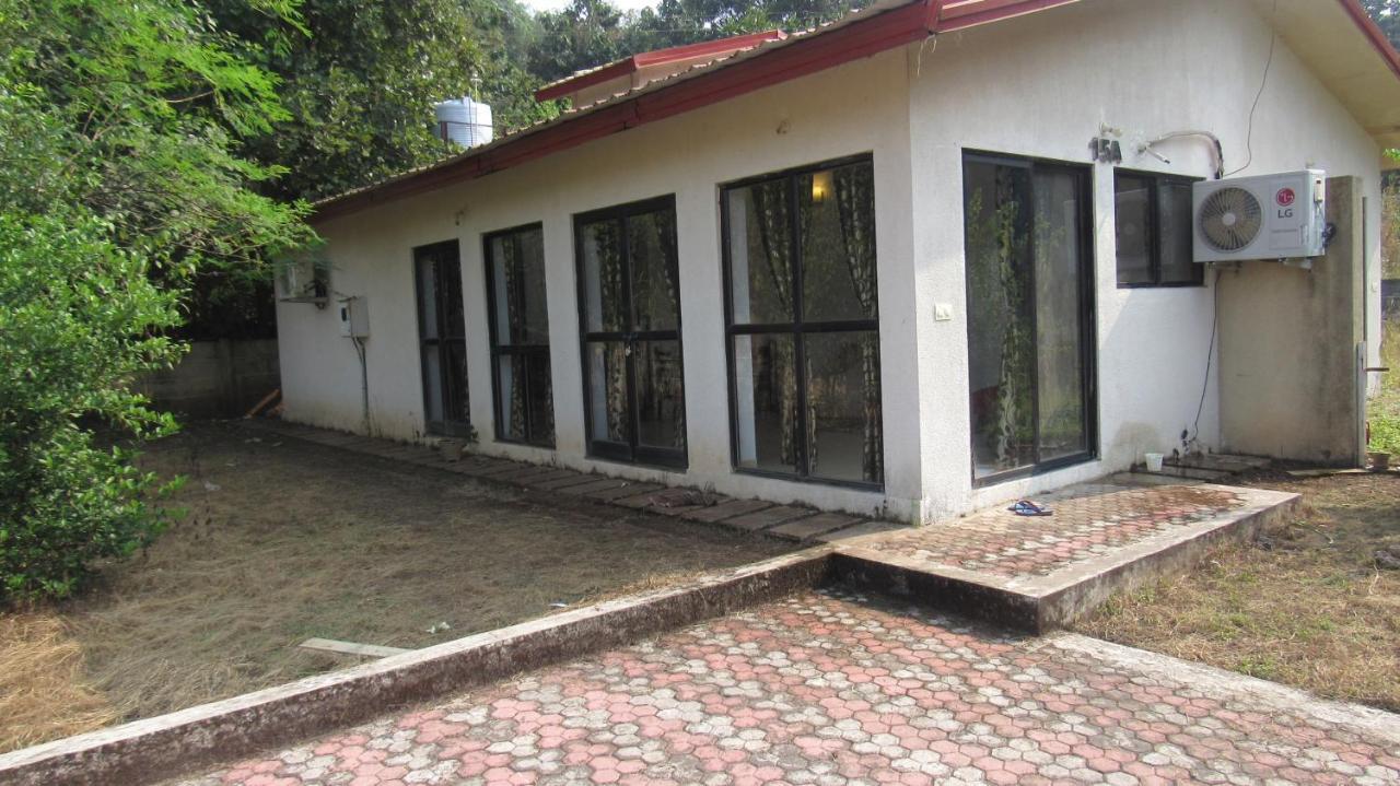 Retreat Chalets, The Nest, At Sparsh Resorts, Karjat Exterior photo