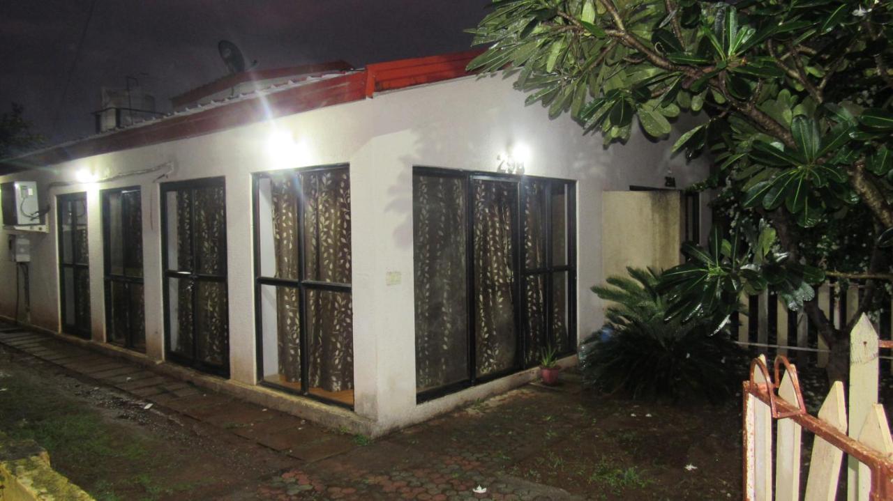 Retreat Chalets, The Nest, At Sparsh Resorts, Karjat Exterior photo